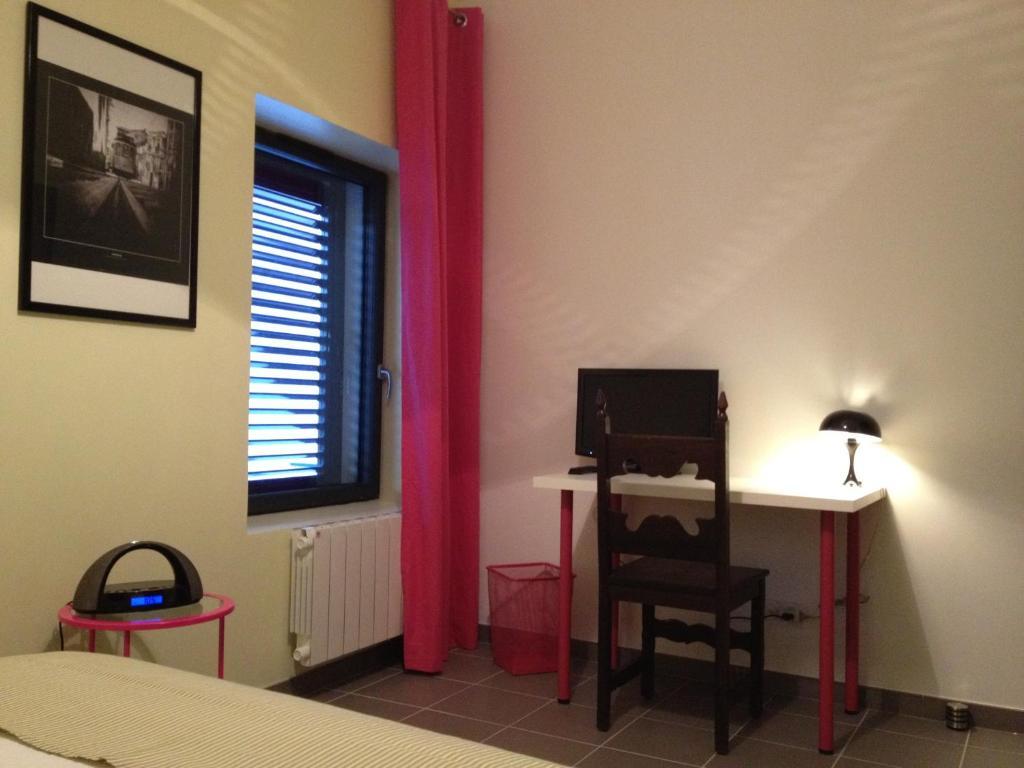 Demeure & Dependance - Chambres D'Hotes Depuis 2012 Tassin-la-Demi-Lune Bilik gambar