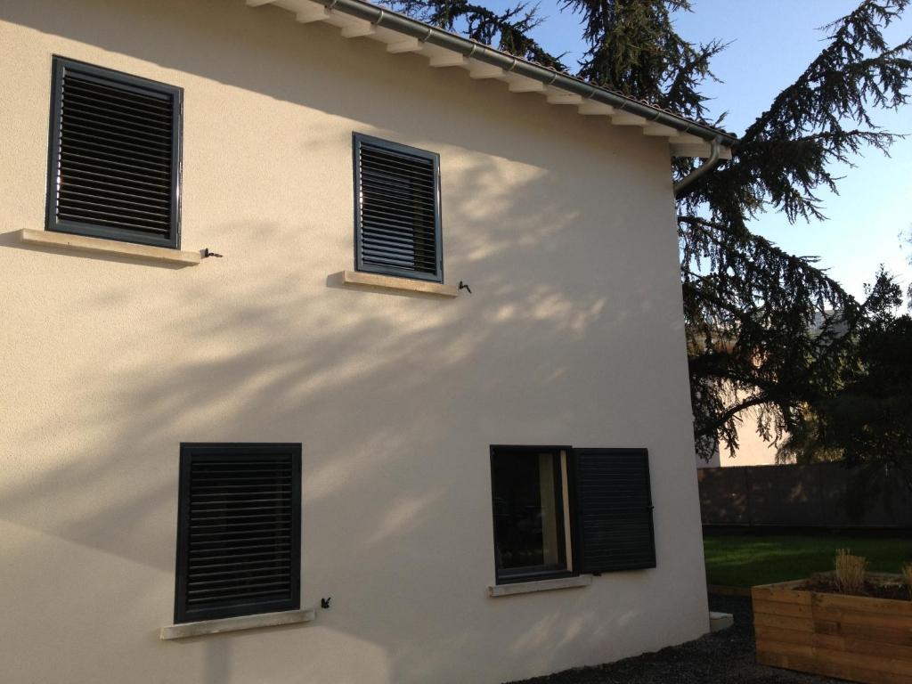 Demeure & Dependance - Chambres D'Hotes Depuis 2012 Tassin-la-Demi-Lune Luaran gambar